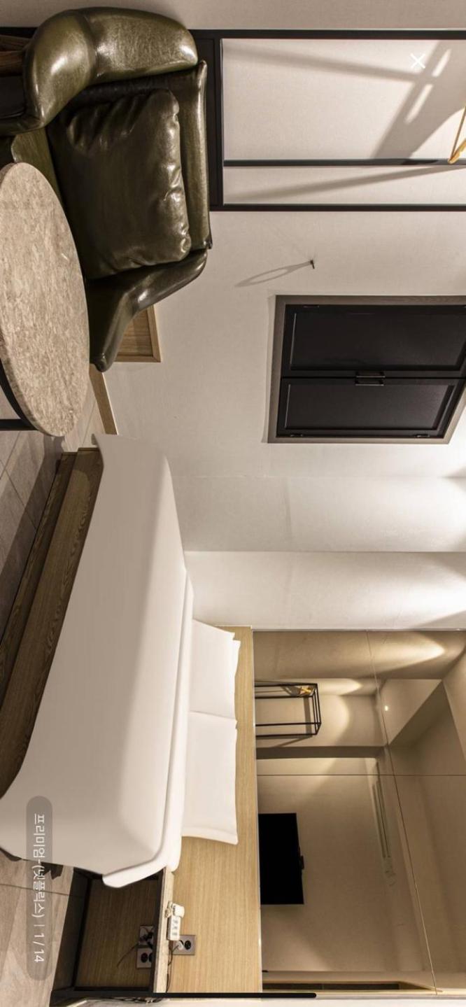 Hotel Myeong Jak Сувон Экстерьер фото